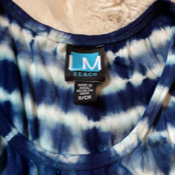 The perfect tie-dye beach cover-up - Picture 2 of 4